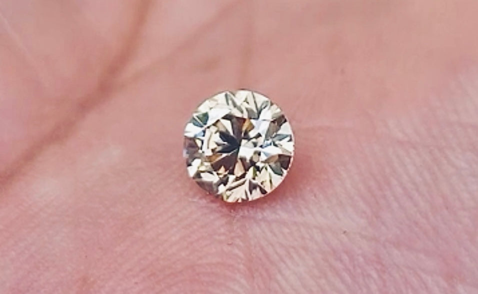 Loose Natural 0.65 Carat Champagne Colored Diamond Round Brilliant Cut